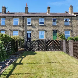 Holiday home Olive Tree, Holmfirth